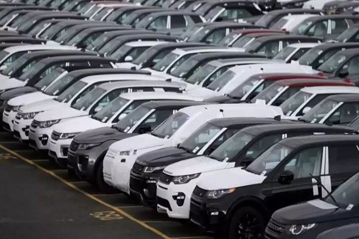 SUVs, Hybrid Options, and Pricing: A Buyer’s Guide