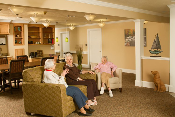 Navigating Senior Apartments: Pricing and Technology Tips