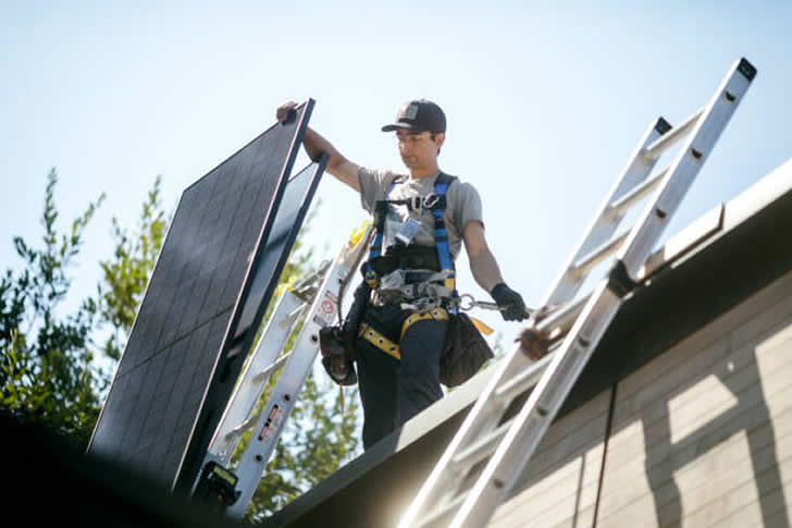 The Ultimate Guide to Researching a Roofing Company for Roof Replacement