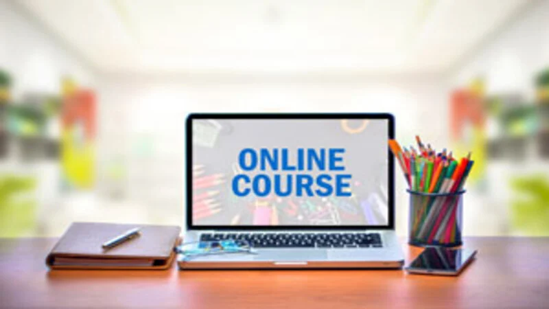 Enroll in These Online Courses and Receive an Affordable Notebook!